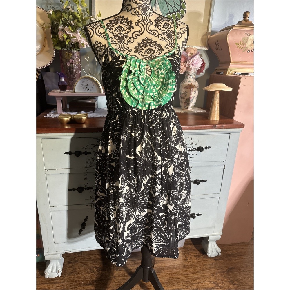Anthropologie We Love Vera Sz 6 Dress Black White Floral Green‎ Ruffle. Cotton